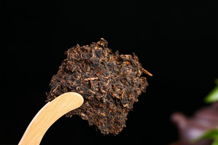 Natural Without Additives Yunnan Puerh Tea Gong ting Cake Ripe Tea 357g Premium Qizi Cakes Chinese Black tea 云南普洱茶 宫廷贡饼(黑)熟茶 357克七子饼