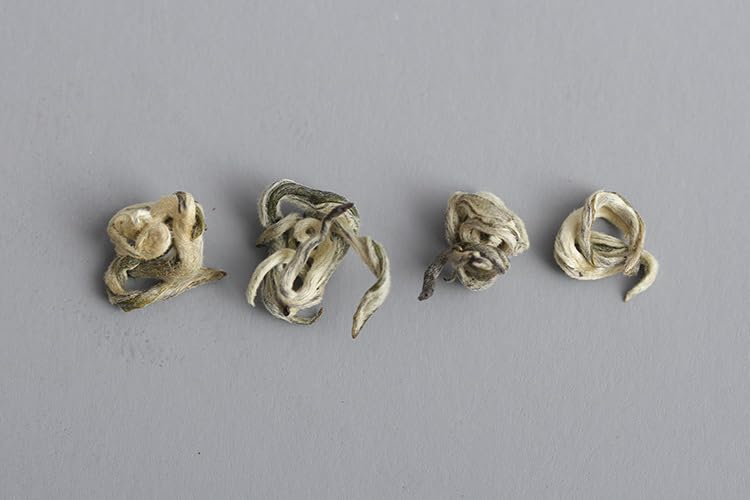 Yunnan Premium Green Tea Pre-ming Spring Tea Single Bud Yuluo Spring Tea Loose Tea 500g Yunnan Additive-free Chinese Tea 云南绿茶 明前春茶 单芽玉螺春茶 散茶 茶叶滇绿茶