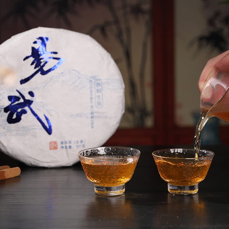 Natural Yunnan Puerh Tea Yiwu Ancient Trees Early Spring 357g Qizi Cake Puerh Raw Cake Orchid Fragrance Healthy and Delicious Green Tea 云南普洱茶 易武古树 早春 357g七子饼普洱生饼