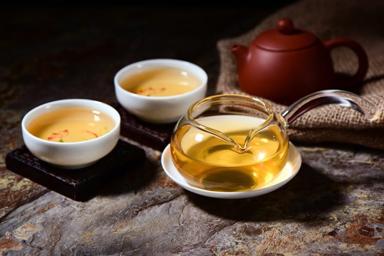 Natural and Additive-free Yunnan Puerh Tea Yunnan Renaissance Raw Tea 357g Bright Front Spring Tips Brown Ancient Tree Tea Green Tea 云南普洱茶 云海复兴号生茶 357g明前春尖 布朗古树茶