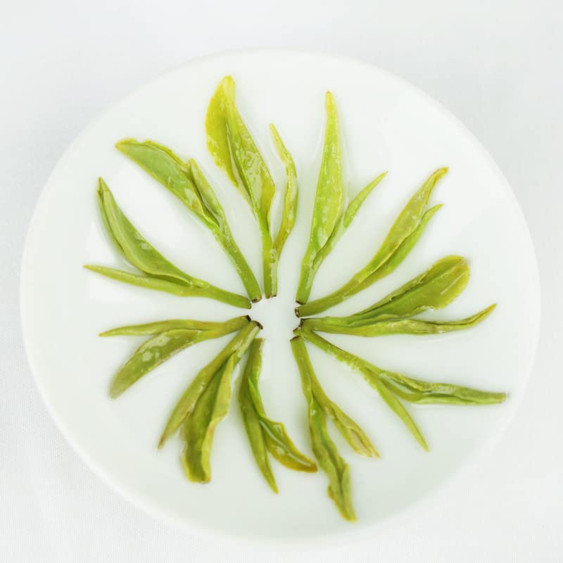 From China's origin Before the rain Longjing Tea West Lake Green Tea Bulk Tea 100g Fresh taste Natural Chinese Tea 龙井茶叶正宗雨前龙井茶新茶豆香西湖绿茶散装茶