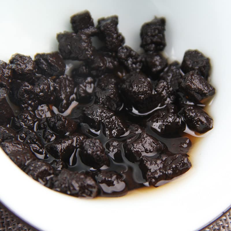 Yunnan Natural and Additive-free Aged Puerh Tea 500g Menghai Jujube Fragrance Tea Fossil (Broken Silver) Jujube Fragrance Laochatou Ripe Tea 云南陈年普洱茶勐海枣香茶化石(碎银子)枣香老茶头熟茶500g