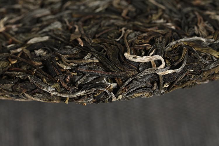 Natural and Additive-free Yunnan Puerh Raw Tea Icelandic Honey Rhythm 357g Organic Raw Tea Qizi Cakes Chinese Green Tea 云南普洱生茶 冰岛蜜韵357克 生茶七子饼茶