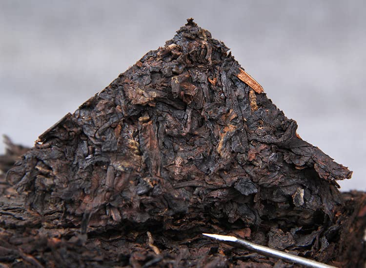 Puerh Tea Ripe Tea Yunnan Puerh Ancient Tree Tea Brick Aged Dry Storage 1000g Puerh Tea Ripe Tea Leaves Aged Fermented Yunnan Black Tea 普洱茶熟茶 云南普洱古树茶砖 陈年干仓1000g普洱茶熟茶叶