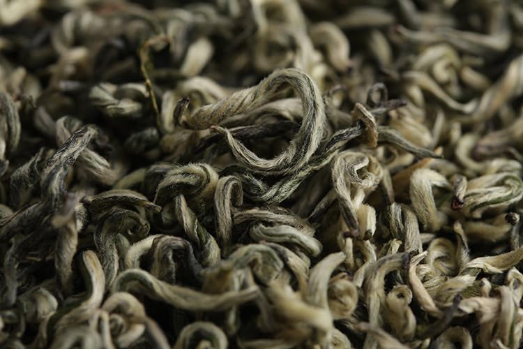 Yunnan Premium Green Tea Pre-ming Spring Tea Single Bud Yuluo Spring Tea Loose Tea 500g Yunnan Additive-free Chinese Tea 云南绿茶 明前春茶 单芽玉螺春茶 散茶 茶叶滇绿茶