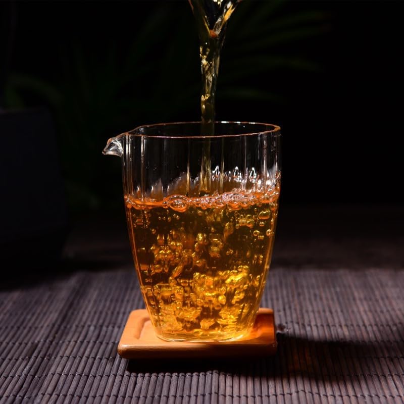Natural and Additive-free Yunnan Puerh Tea Yunnan Renaissance Raw Tea 357g Bright Front Spring Tips Brown Ancient Tree Tea Green Tea 云南普洱茶 云海复兴号生茶 357g明前春尖 布朗古树茶