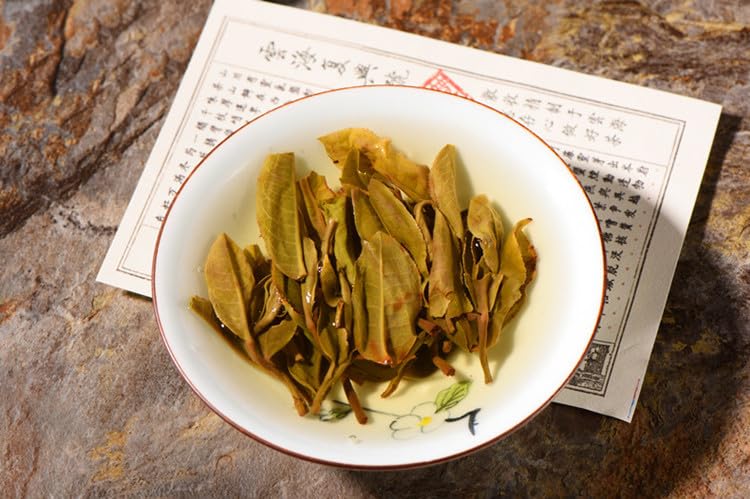 Premium Puerh Tea Raw Tea Green Tea Jingmai Mountain 357g First Spring Large Tree Tea Puerh Tea Cake Ancient Tree Tea Puerh Tea Organic 普洱茶 生茶 景迈山357克头春大树茶 普洱茶饼古树茶