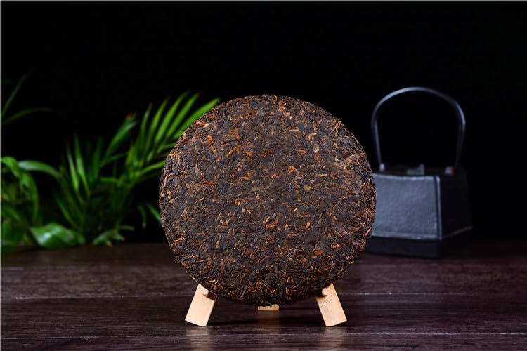 Natural Puerh Tea Cake Yunnan Puerh Tea Ripe Tea Premium Menghai Puerh Black Tea 357g/12.oz Selected from spring tea leaves  云南七子饼茶357g 普洱黑茶勐海