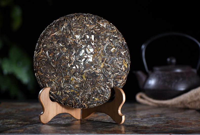 Natural and Additive-free Yunnan Puerh Tea Yunnan Renaissance Raw Tea 357g Bright Front Spring Tips Brown Ancient Tree Tea Green Tea 云南普洱茶 云海复兴号生茶 357g明前春尖 布朗古树茶