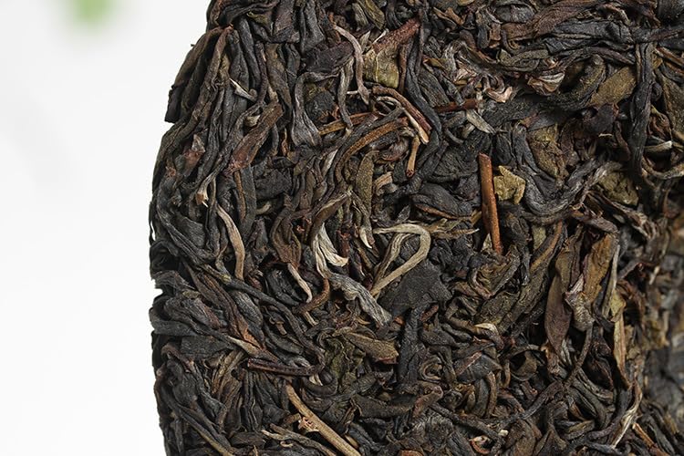 Natural and Additive-free Yunnan Puerh Tea Jingmai Lanxiang Raw Tea 357g Qizi Cake Deliciously Smooth Puerh Tea Green Tea 云南普洱茶 景迈兰香生茶357g 七子饼