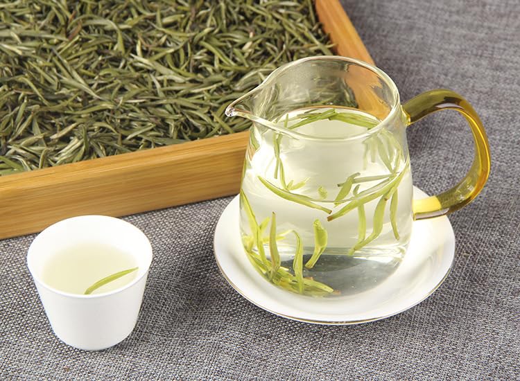 Premium Tender Buds Green Tea Mingqian First Spring Tea 500g Yunnan Single Bud Bamboo Leaf Green Mao Jian Cold Brew Tea 新茶特级嫩芽青针绿茶明前头春茶云南雀舌单芽竹叶青毛尖冷泡