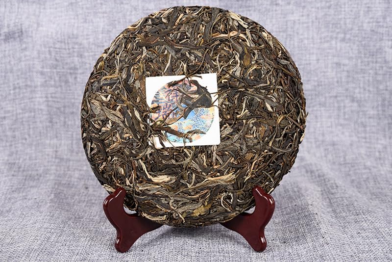 357g Additive-free Banzhang Raw Tea Cake First Spring Tea Puerh Raw Tea Tea Cake Old Banzhang Healthy and Delicious Green Tea 357g麒麟班章生饼 头春茶 普洱生茶茶饼