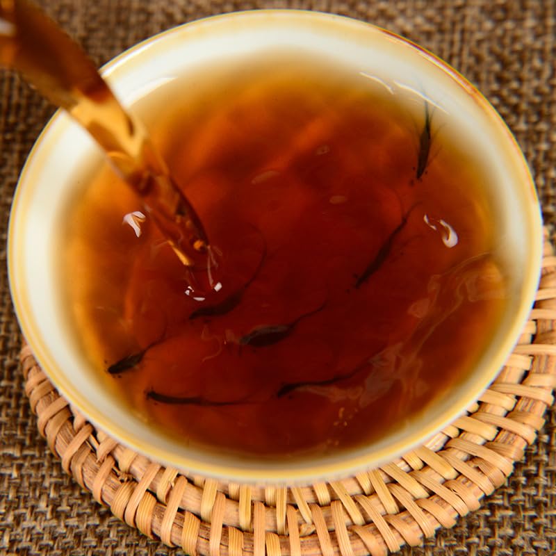 Natural Without Additives Puerh Tea Yunnan Pu'er Tea Yiwu Zhengshan Early Spring Tea Premium Cooked Tea 357g/ 12.59oz Black Tea 易武正山早春茶(熟茶)357克七子饼