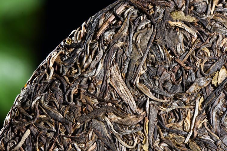Premium Puerh Tea Raw Tea Green Tea Jingmai Mountain 357g First Spring Large Tree Tea Puerh Tea Cake Ancient Tree Tea Puerh Tea Organic 普洱茶 生茶 景迈山357克头春大树茶 普洱茶饼古树茶