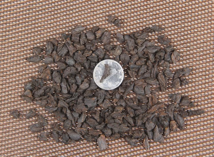 Yunnan Premium Pu'er Broken Silver Tea Fossil 500g Ripe Pu'er Tea Glutinous Rice Fragrance Tea Leaf Material Black Tea 普洱茶糯米香老茶头茶叶料黑茶500g