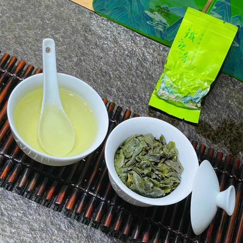 Flowery Positive Flavour Traditional Natural and Additive-free Tieguanyin Tea Anxi Oolong Tea 500g(250g*2) Iron Box Set 新茶花香正味传统手工红心铁观音茶叶安溪乌龙茶新枞500克铁盒装