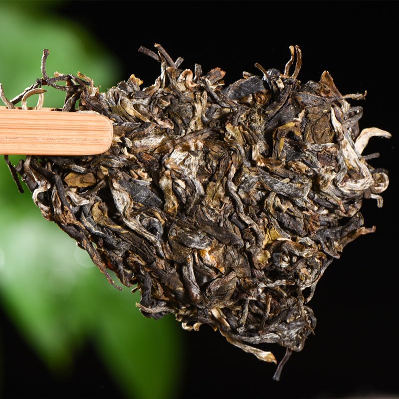 Premium Puerh Tea Raw Tea Green Tea Jingmai Mountain 357g First Spring Large Tree Tea Puerh Tea Cake Ancient Tree Tea Puerh Tea Organic 普洱茶 生茶 景迈山357克头春大树茶 普洱茶饼古树茶