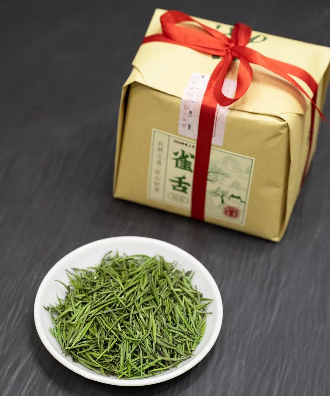 Premium Queshe Green Tea Pre-ming Buds Spring Tea High Mountain Bamboo Leaf Single Bud Mao Feng Paper Bag Loose Tea 500g 新茶叶雀舌绿茶明前嫩芽春茶高山竹叶毛尖单芽毛峰纸包散茶500克