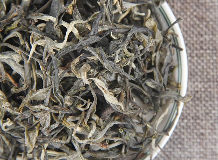 Natural and Additive-free Spring Tea Lincang Centennial Dachaoshan Ancient Tree Tea Yunnan Puerh Tea Raw Tea Loose Tea 500g Green Tea 春茶临沧百年大朝山古树茶云南普洱茶生茶散装500g