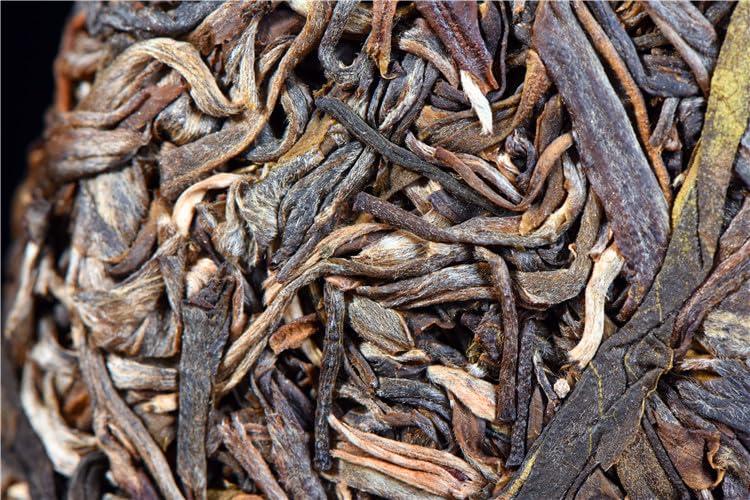 Premium Yun Hai Puerh Tea Raw Tea Naka Ancient Tree Tea 357g Organic Yunnan Qizi Tea Cake Puerh Tea Cake Healthful Choice of Green Tea 特级云海普洱生茶 那卡古树茶 357 克 有机云南祁子茶饼 普洱茶饼 健康绿茶之选