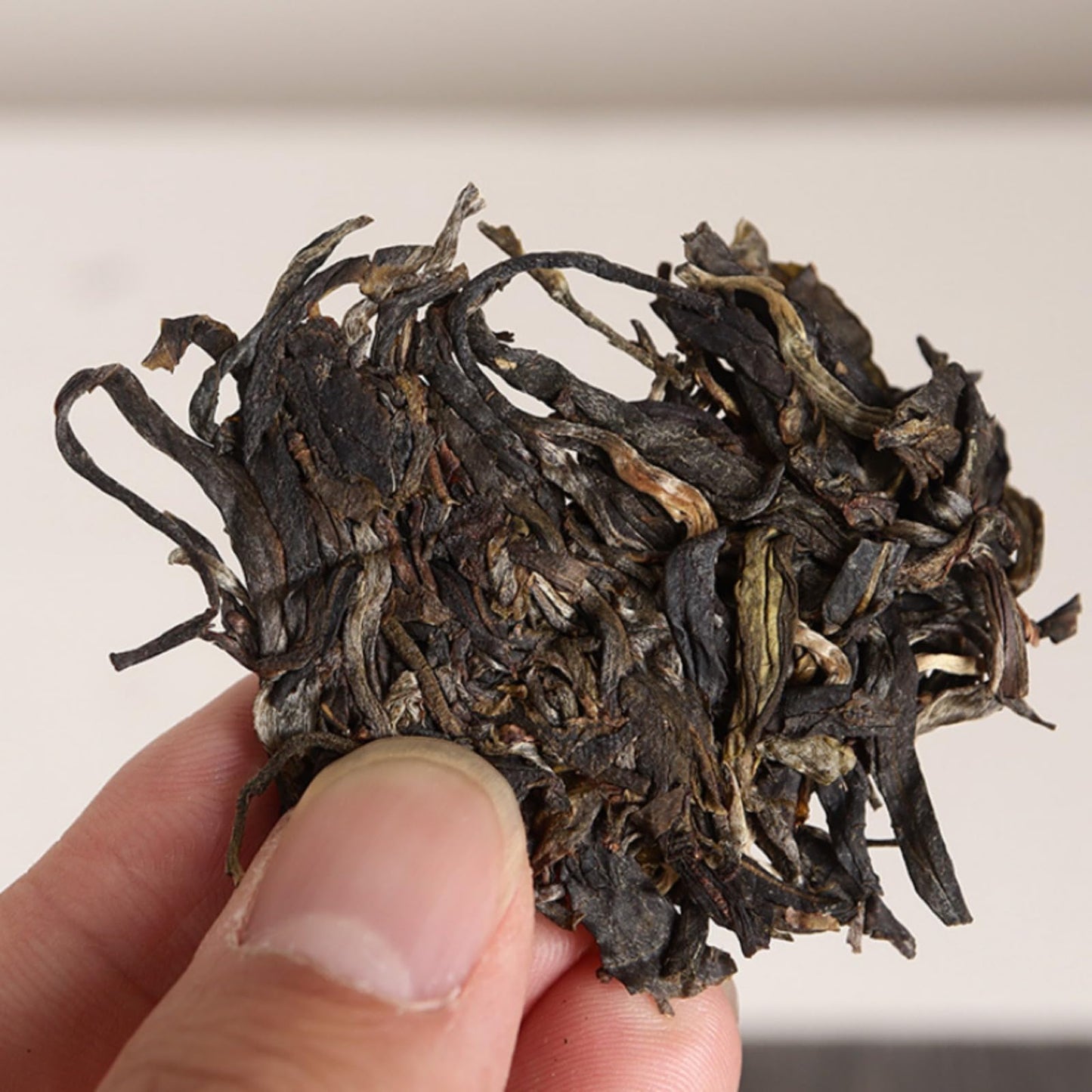 Natural Yunnan Puerh Tea Old Banzhang Cake Tea (Green) Yunnan Qizi Cake 357g Deliciously Smooth Puerh Tea Green Tea 云南普洱茶 老班章饼茶 (绿)云南七子饼 357克