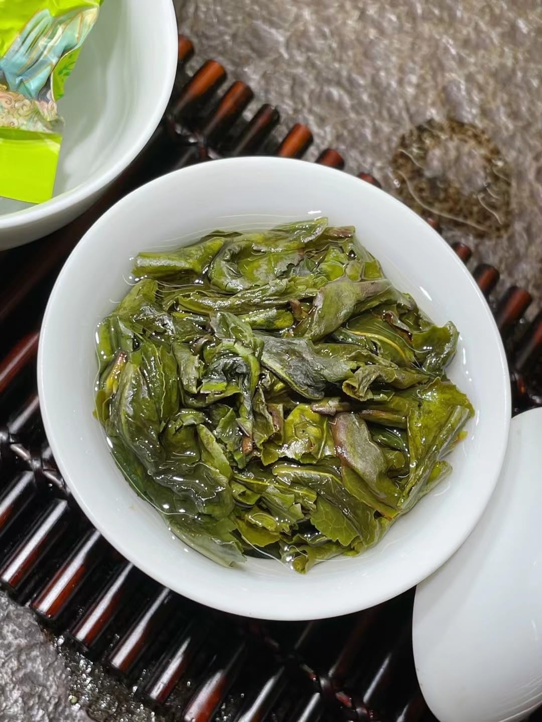 Flowery Positive Flavour Traditional Natural and Additive-free Tieguanyin Tea Anxi Oolong Tea 500g(250g*2) Iron Box Set 新茶花香正味传统手工红心铁观音茶叶安溪乌龙茶新枞500克铁盒装