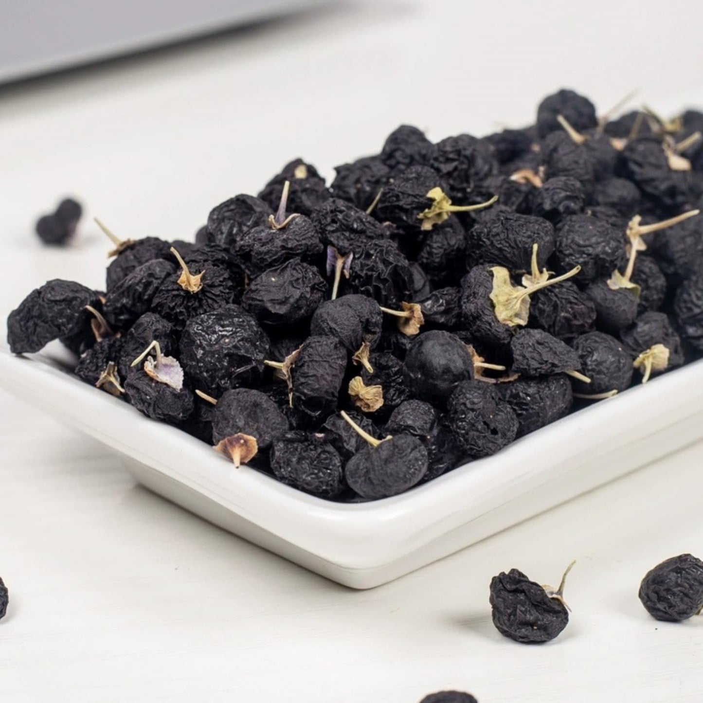 Tongrentang Black Wolfberry 80g Premium Ningxia Organic Black Goji Berry Tea, Chinese Herbal Tea Healthy, No Added Sugar, Non GMO 同仁堂黑枸杞特级养生茶黑枸杞80克