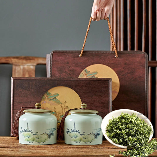 Premium Chinese Mingqian Biluo Tea High Mountain Yunwu Green Tea Wooden Box Tea Spring Tea 400g Tender Buds Ceramic Canned Biluochun 明前新茶碧螺春高山云雾绿茶春茶嫩芽陶瓷木盒装400g