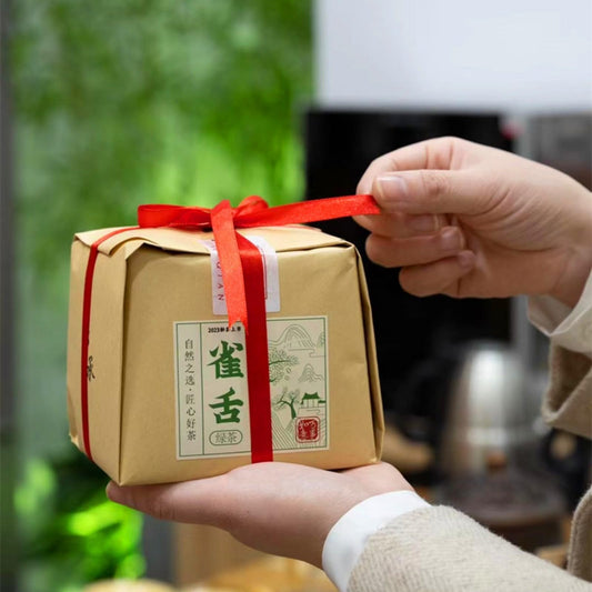 Premium Queshe Green Tea Pre-ming Buds Spring Tea High Mountain Bamboo Leaf Single Bud Mao Feng Paper Bag Loose Tea 500g 新茶叶雀舌绿茶明前嫩芽春茶高山竹叶毛尖单芽毛峰纸包散茶500克