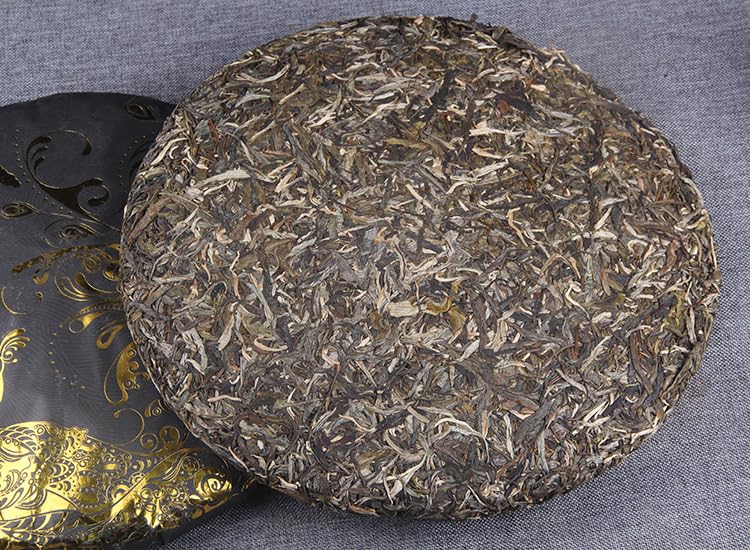 Natural and Additive-free Brown Mountain Puerh Tea Raw Tea Jinkongque Tea Menghai Qizi Cake Tea 3000g/ 105.82oz 布朗山普洱茶生茶金孔雀茶