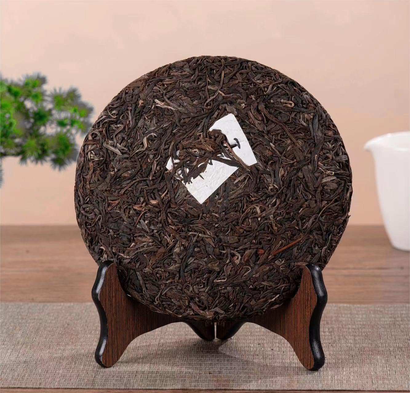 Premium Yunnan Pu'er Tea Brown Mountain Raw Tea Spring Tea 357g Green Cake Tea Ancient Tree Tea Yunnan Qizi Cake Tea 普洱茶布朗山生茶春茶青饼茶古树茶云南七子饼茶