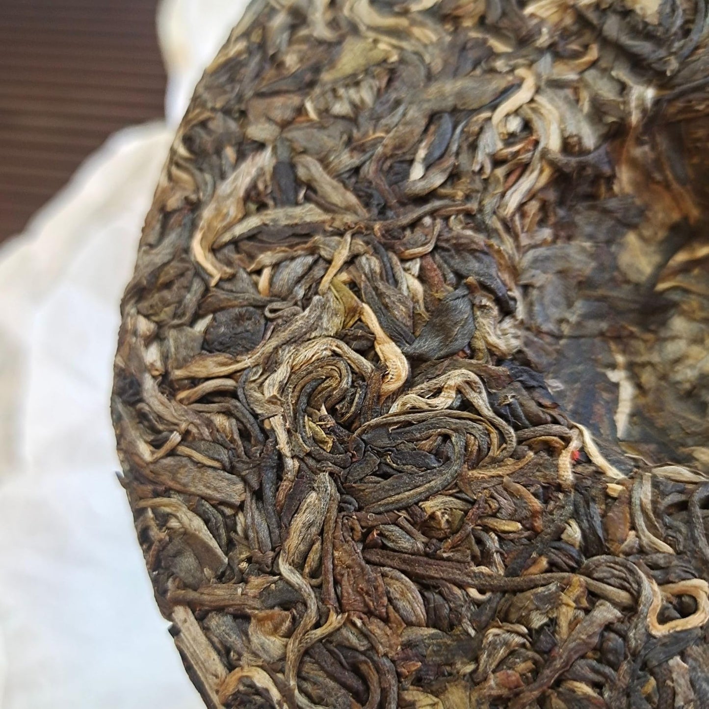 Premium Yunnan Puerh Tea Qizi Cake Raw Tea Yiwu Wan Gong Raw Tea 260g Additive-free Healthy and Delicious Green Tea 云南普洱茶七子饼生茶 易武弯弓生茶200克