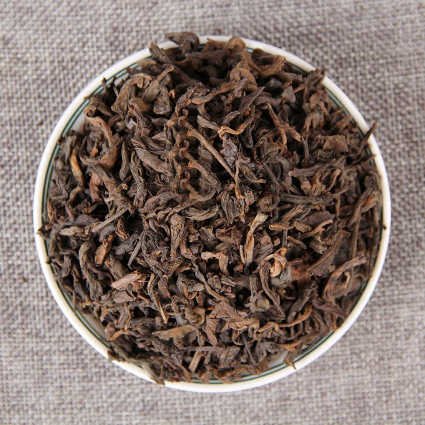 Premium Yunnan Puerh Tea Gift Cooked Tea, Loose Tea, Aged Tea, Matching Canister 100g / 3.52oz Rich and Aromatic Black Tea from China 云南普洱茶礼盒 熟茶散茶陈香 搭配精美罐装散茶 100g