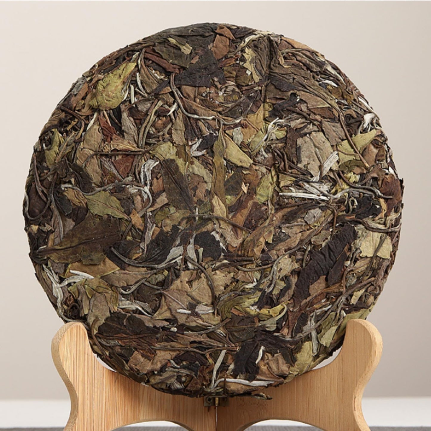 Yunnan Natural and additive-free White Tea Date Fragrance Medicinal Fragrance 357g Old Tree White Tea puerh tea cake 云南白茶枣香 药香 357克 老树白茶