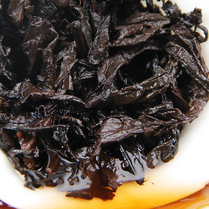 China Yunnan Pu'er Tea Old Pu'er Cake Dry Storage Menghai Dry Storage Qizi Cake 357g Ripe Tea Black Tea
