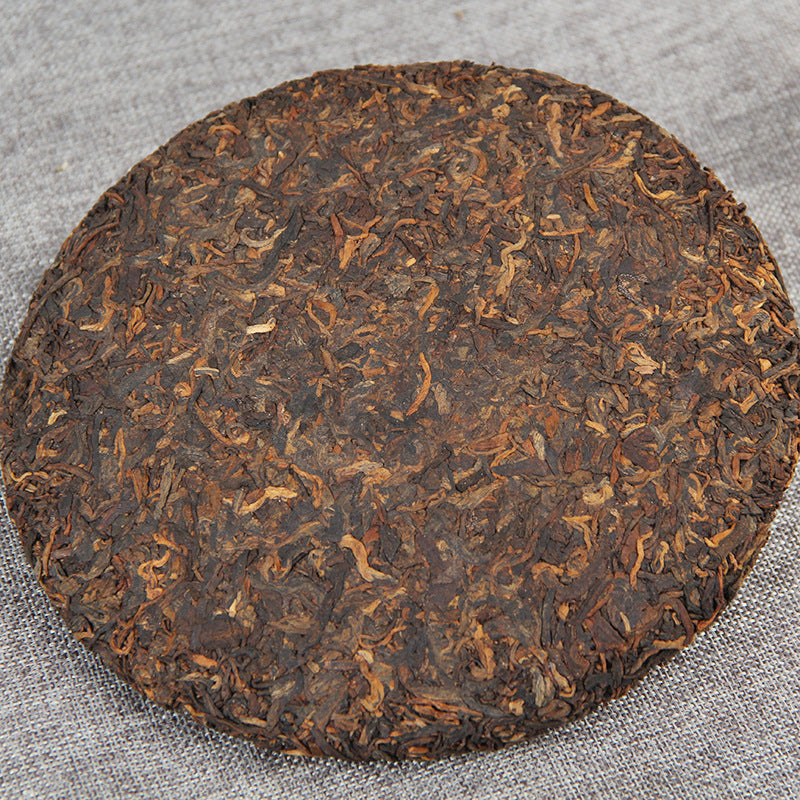China Yunnan Pu'er Mountain Big Tree Tea Imperial Tribute Cake Spring Tea Pu'er Tea Ripe Tea Black Tea 357g