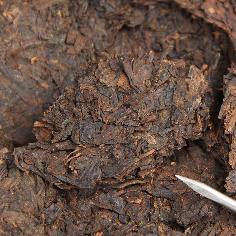 China Yunnan Pu'er Tea Old Pu'er Cake Dry Storage Menghai Dry Storage Qizi Cake 357g Ripe Tea Black Tea