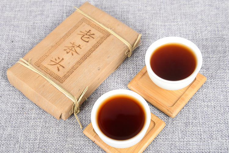 Yunnan Big-leaf Sun-dried Tea Laochaotou Golden Bud Brick Tea 250g Ripe Brick Menghai Flavor Dry Storage