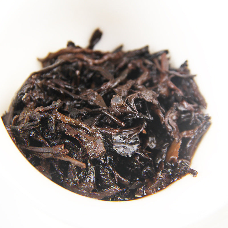 Yunnan Pu'er Golden Leaf Puerh Tea Ripe Tea from the Ancient Golden Leaf of Menghai Tea Region Black Tea 500g