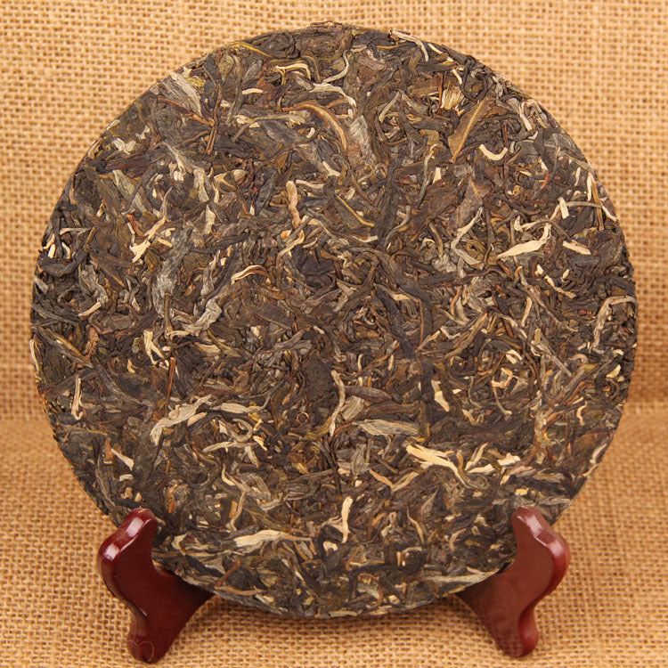 Early Spring Ancient Tree Puerh Raw Tea Menghai Ancient Tree Ecological Pure Material Tea Green Tea 100g