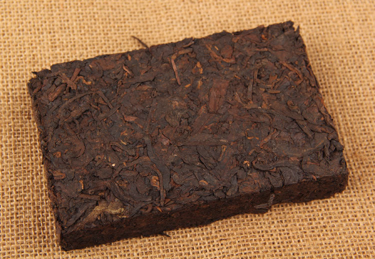 China Yunnan Menghai Aged Tea Brick Yunnan Pu'er Tea 250g Brick Tea Ripe Tea Aged Pu'er Tea Black Tea