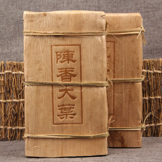 Pu-erh Tea Old Ripe Tea Ancient Tree Chen Xiang Da Ye Bamboo Leaf Tea Brick 1000g Shen Xiang Bamboo Shell Old Tea Brick Black tea