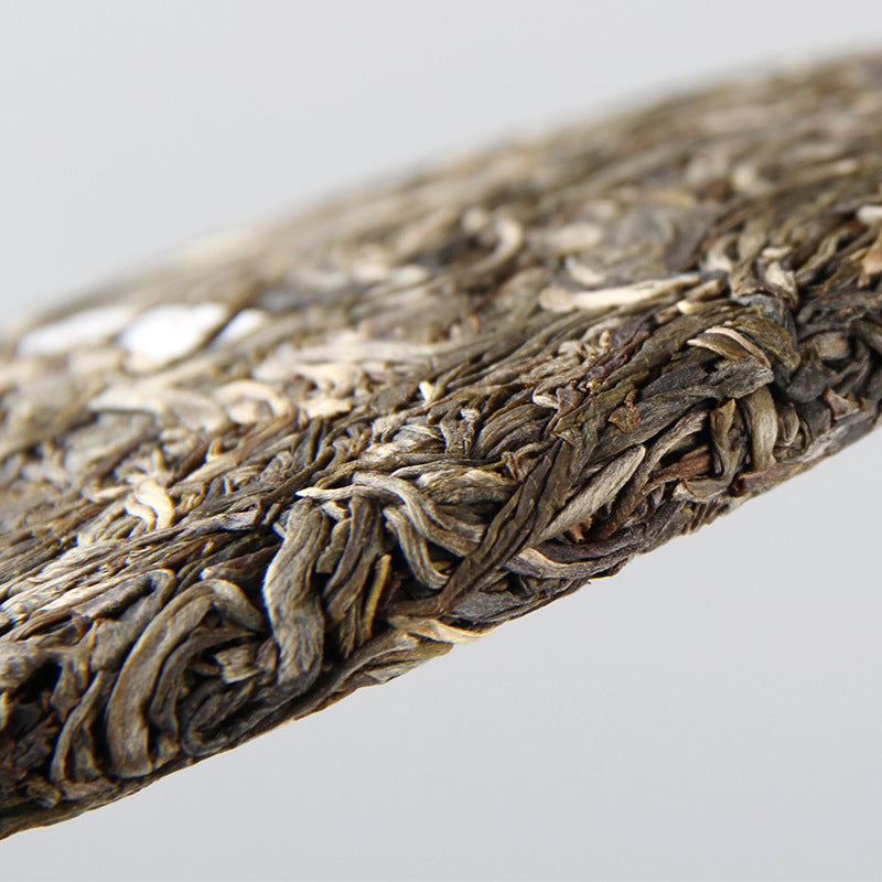 Pu'er Spring Tea 800 Years First Spring Pure Material Old Banzhang Ancient Tree Raw Tea Ancient Pressed Tea Green Tea 357g