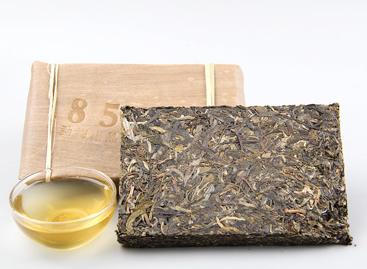 Yunnan Menghai Old Tea Brick 8582 Old Raw Tea Puerh Tea Brick 250g Green Tea