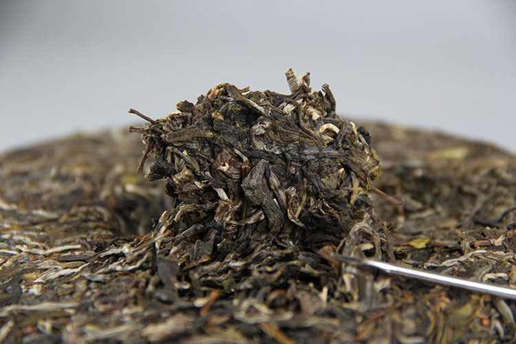 357g Spring Pure Puerh Tea Yunnan Brown Pure Taste Brown Mountain Ancient Tree Pure Raw Tea Qizi Cake Tea