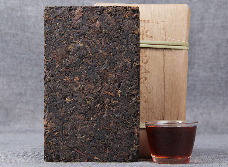 Puerh Tea Ripe Tea Icelandic Ancient Tree Camphor Tea Brick Ripe Tea Leaves Black Tea Yunnan Puerh Tea Ripe Tea 500g Brick