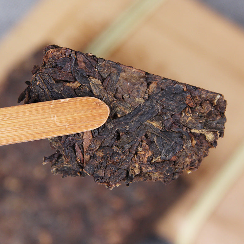Puerh Tea Ripe Tea Icelandic Ancient Tree Camphor Tea Brick Ripe Tea Leaves Black Tea Yunnan Puerh Tea Ripe Tea 500g Brick