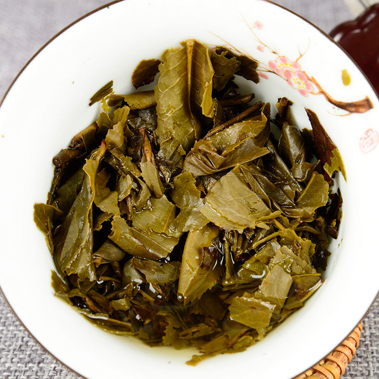 Pu-erh Tea Hundred Years Old Tree Raw Tea Cake 357g Raw Cake Hunagjin Leaf Pu-erh Tea Cake Raw Tea