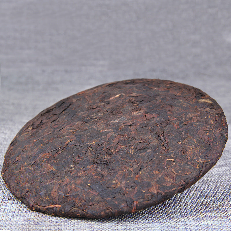 China Yunnan Black Tea Puerh Tea Ripe Tea Cake Tea Menghai Brown Mountain Yiwu Old Tree Tea Collection 357g