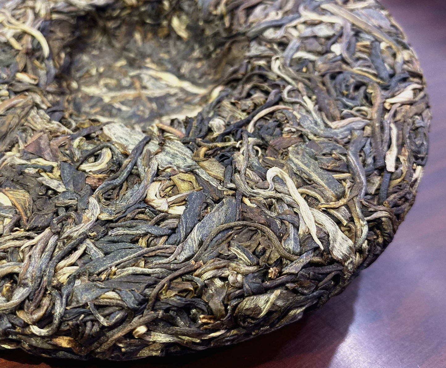 Yunnan Early Spring Pu'er Tea Raw Pu'er Tea GuangBie LaoZhai Pu'er Tea Raw Pu'er Tea Cake 200g